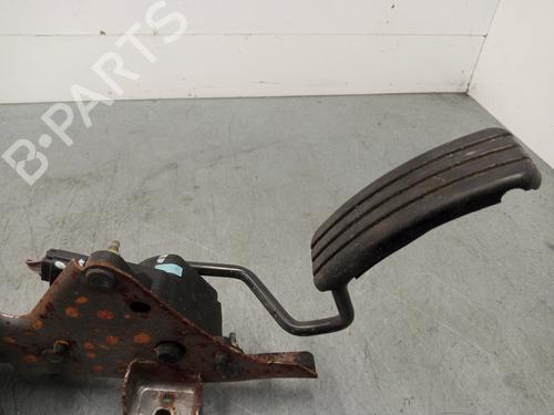 Used Pedal RENAULT CLIO III (BR0/1, CR0/1) [2005-2014]  15461117