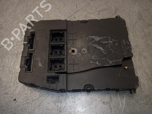Used Fuse box RENAULT SCÉNIC II (JM0/1_) [2003-2010]  15452351