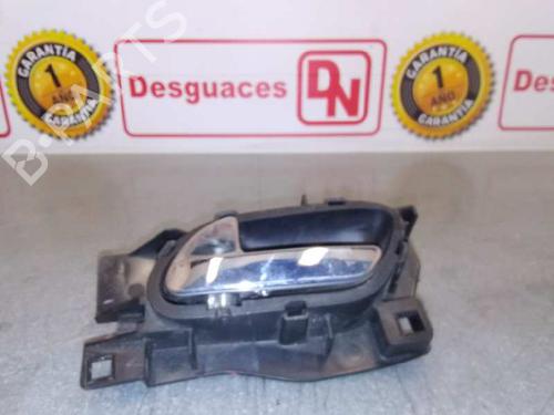 Venstre fortil invendig håndtag PEUGEOT 407 SW (6E_, 6D_) [2004-2011]  15428199