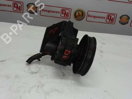 Used Steering pump RENAULT LAGUNA I (B56_, 556_) [1993-2002]  15427001