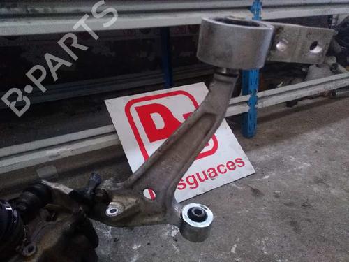 Used Right front suspension arm NISSAN X-TRAIL I (T30) [2001-2013]  15430783