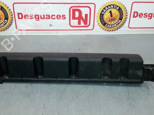 Used Valve cover CITROËN C4 I (LC_) [2004-2014]  15430093