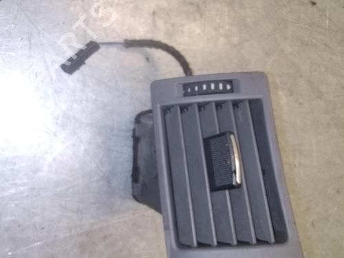 Used Air vent AUDI A4 B7 (8EC) 2.0 TDI (140 hp) 15440628