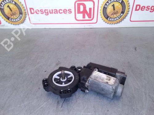 Rudehejsemotor bagstkærm venstre RENAULT MEGANE I (BA0/1_) [1995-2004]  15431691