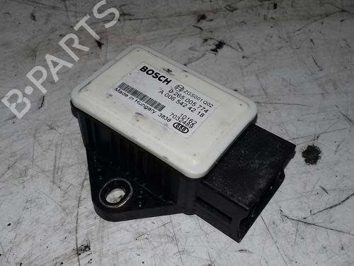 Used Electronic sensor MERCEDES-BENZ SPRINTER 3-t Van (B906) [2006-2018]  15589463