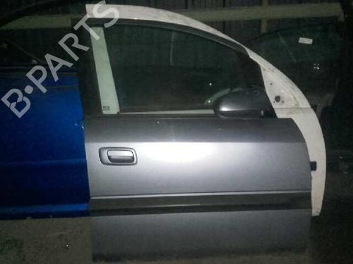 Used Right front door OPEL ZAFIRA A MPV (T98) [1999-2006]  15425635
