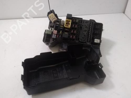 Used Fuse box MITSUBISHI PAJERO III (V7_W, V6_W) [1999-2007]  15464584