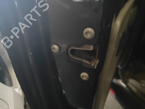Used Tailgate lock OPEL VIVARO A Van (X83) [2001-2015]  23106406
