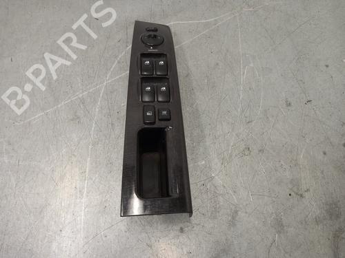 Used Left front window switch KIA SORENTO I (JC) 2.5 CRDi (170 hp) 18786866