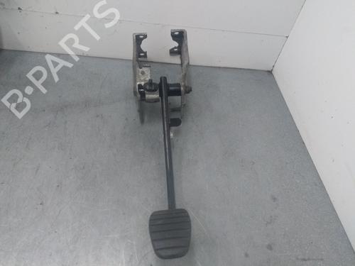 Used Break pedal NISSAN PRIMASTAR Van (X83) [2002-2025]  15888187