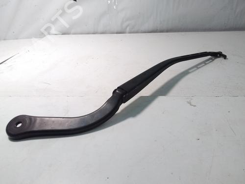 Used Front windshield wiper arm BMW 3 (E90) 318 i (129 hp) 15447882