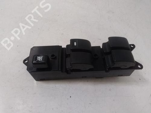 Used Left front window switch MITSUBISHI PAJERO III (V7_W, V6_W) [1999-2007]  18015831