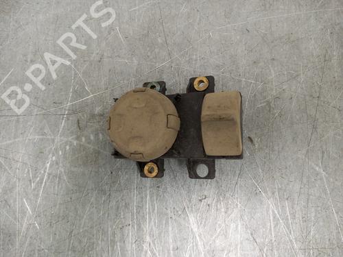 Commutateur AUDI A8 D3 (4E2, 4E8) [2002-2010]  15437558