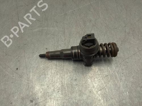 Used Injector SEAT LEON (1P1) 1.9 TDI (105 hp) 21843666