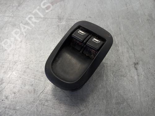 Used Left front window switch PEUGEOT 206 Hatchback (2A/C) [1998-2012]  15463770