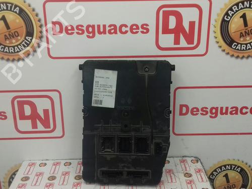 Used Fuse box RENAULT SCÉNIC II (JM0/1_) 1.5 dCi (JM1E, JM16) (106 hp) 15433357