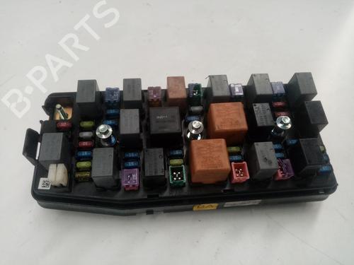 Used Fuse box OPEL ANTARA A (L07) 2.0 CDTI 4x4 (150 hp) 24221610