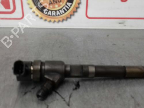 Used Injector FIAT FIORINO Box Body/MPV (225_) 1.3 D Multijet (225BXD1A, 225BXB1A, 225BXB11) (75 hp) 15494799