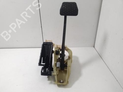 Used Break pedal BMW 5 (F10) 520 d (184 hp) 15608224