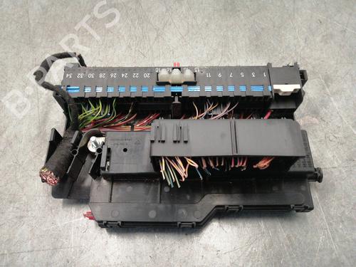 Used Fuse box BMW 3 (E46) 320 d (150 hp) 15444041