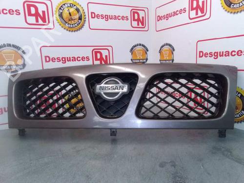 Used Grille NISSAN TERRANO II (R20) [1992-2007]  15427531