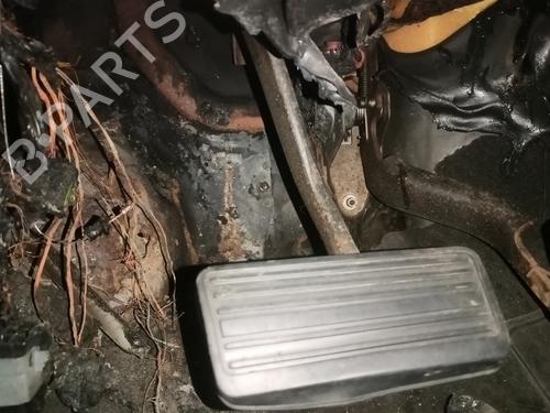 Break pedal HUMMER H2 Closed Off-Road Vehicle  15906961