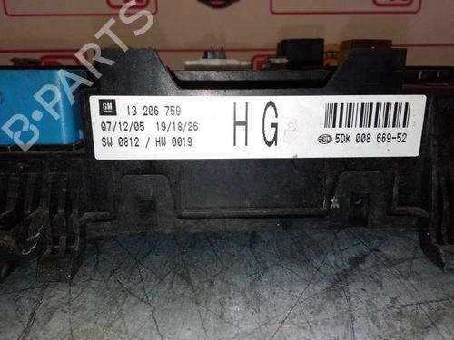 Fuse box OPEL ZAFIRA / ZAFIRA FAMILY B (A05) | BP15427216E1