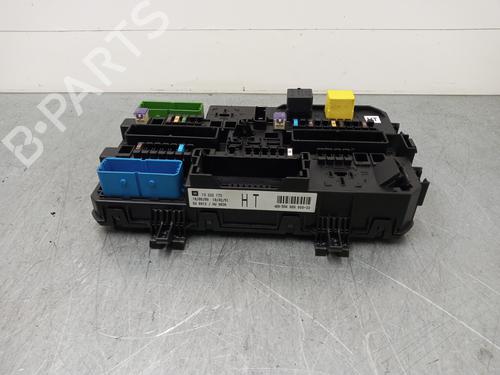 Zekeringkast OPEL ASTRA H (A04) 1.6 (L48) (105 hp) 15437320