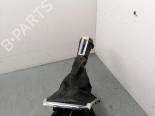 Used Gear lever TOYOTA COROLLA Verso (_E12_) [2001-2007]  15443843
