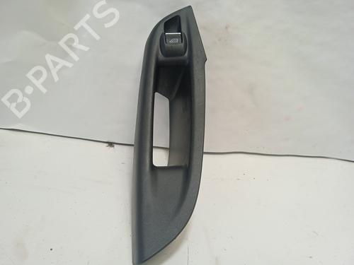 Used Right front window switch FORD FOCUS III 1.6 TDCi (115 hp) 15454266