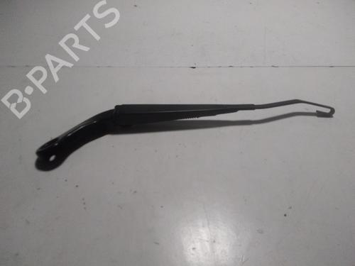 Used Front windshield wiper arm MINI MINI (F56) Cooper D (116 hp) 15671475