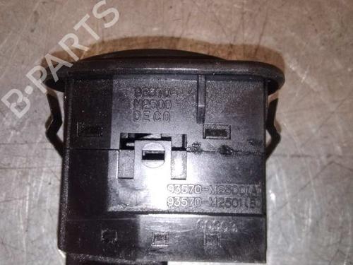 Right front window switch HYUNDAI SANTAMO  | BP15432561I26 