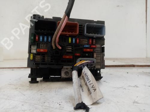 Used Fuse box PEUGEOT 5008 (0U_, 0E_) [2009-2017]  27865515