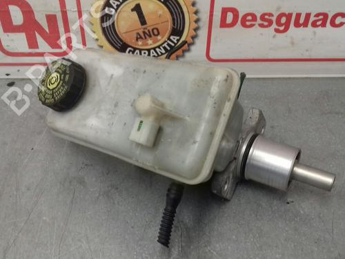 Brake master cylinder RENAULT TRAFIC II Van (FL) | BP15427564M77 - Image 1