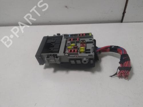 Used Fuse box OPEL ASTRA J (P10) [2009-2016]  17438684