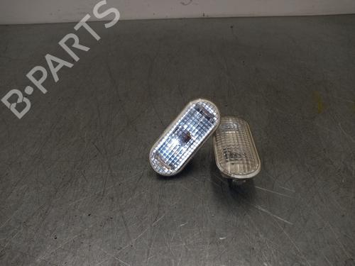 Left side indicator FORD FOCUS II Turnier (DA_, FFS, DS) 1.6 TDCi (90 hp) 15439260