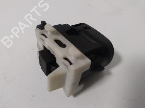 Right front window switch MERCEDES-BENZ C-CLASS (W203) C 220 CDI (203.006, 203.008) | BP15461855I26 
