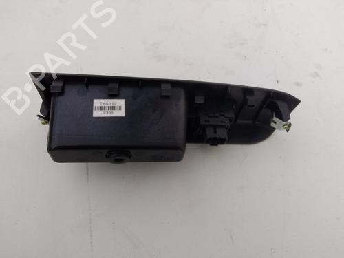 Right rear window switch KIA SORENTO I (JC) 2.5 CRDi 4WD | BP15831074I28 