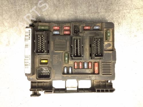 Used Fuse box CITROËN C3 I (FC_, FN_) 1.4 HDi (70 hp) 21780598