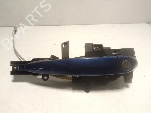 Used Front left exterior door handle BMW 1 (E81) 118 d (143 hp) 15888155