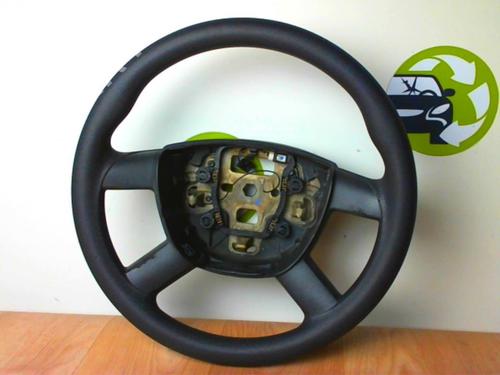 Used Steering wheel FORD FOCUS II (DA_, HCP, DP) 1.6 TDCi (90 hp) 21181797