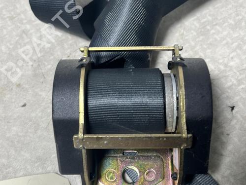 rear-right-seatbelt-renault-kangoo-kc01_-1997-32188526 main image