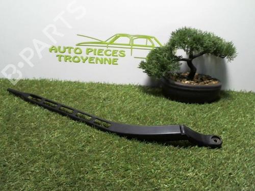 Used Front windshield wiper arm SEAT ALTEA (5P1) 1.9 TDI (105 hp) 25618131