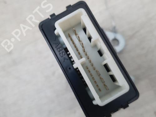 Electronic sensor TOYOTA RAV 4 III (_A3_) 2.2 D 4WD (ALA30_, ALA30R) | BP31588142M84