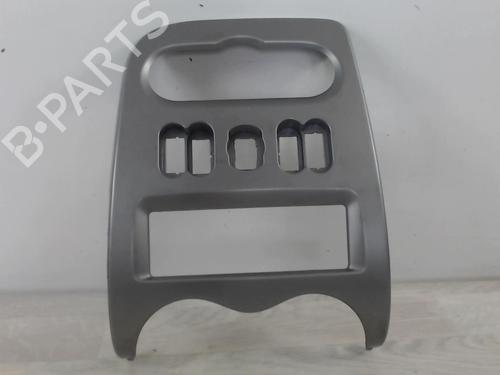 middle-console-dacia-sandero-2008-31252110 main image