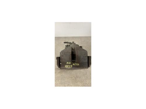 Used Right front brake caliper SEAT ALTEA (5P1) 1.9 TDI (105 hp) 25619446