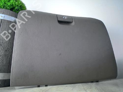 Used Glove box HYUNDAI TUCSON (JM) 2.0 CRDi (136 hp) 21182052