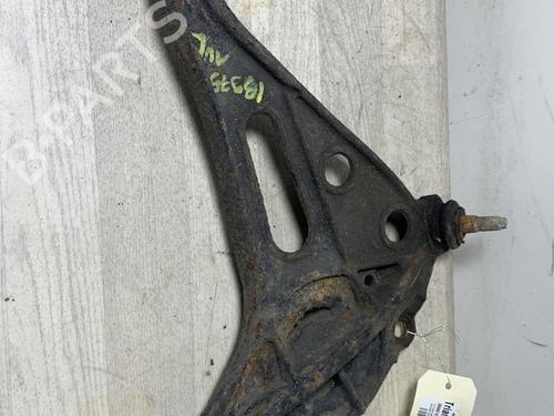 Used Left front suspension arm SUZUKI GRAND VITARA I (FT, HT) 2.0 HDI 110 16V 4x4 (SQ420D, TD83V, JA420WD) (109 hp) 26199285