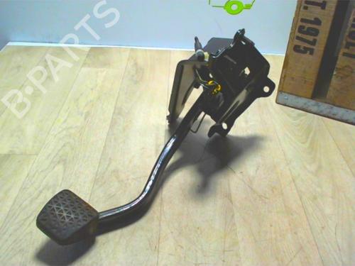 Used Break pedal OPEL TIGRA TwinTop (X04) 1.4 (R97) (90 hp) 25380242