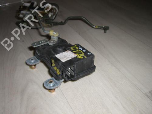 Front left lock HYUNDAI H-1 / STAREX Bus (A1) 2.5 CRDi | BP25618574C98